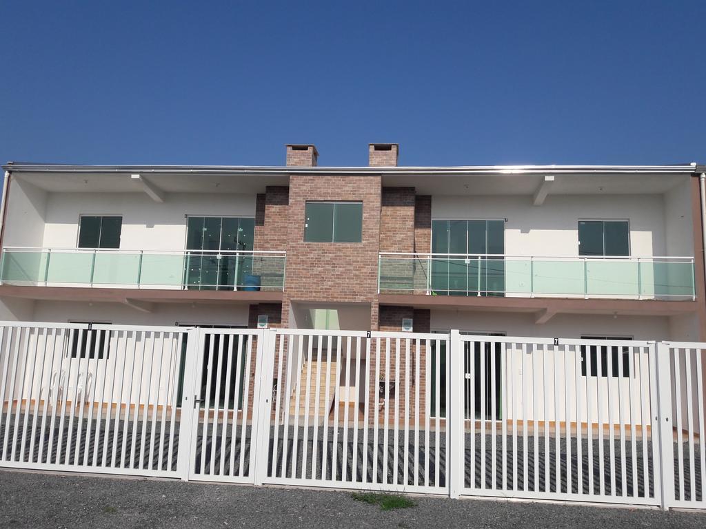 Conjunto Residencial Verdes Mares Guaratuba Exteriér fotografie
