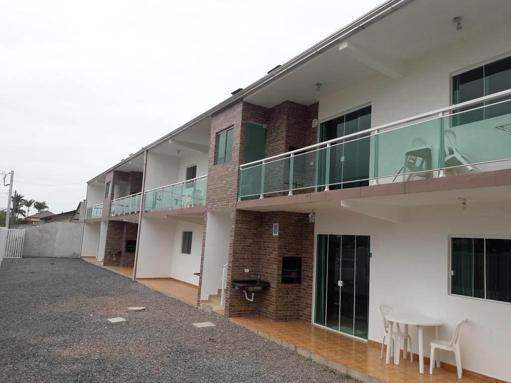 Conjunto Residencial Verdes Mares Guaratuba Exteriér fotografie